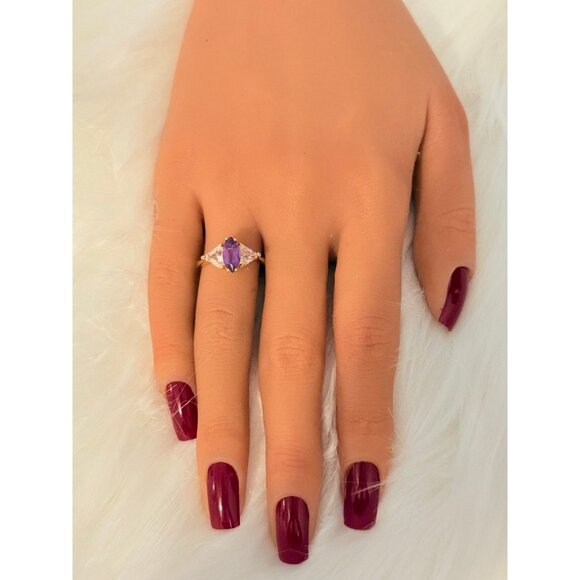 10K Gold Amethsyt/Trillion Cut Cz Ring - Picture 12 of 13